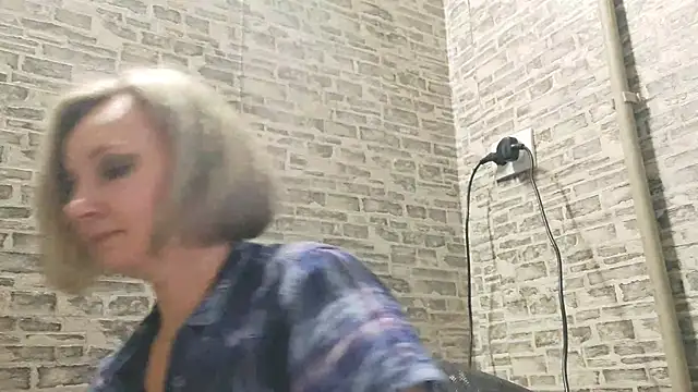 Snapshot of EdithManning chatting on 01/21/25, 01:54 EdithManning online show from 01/21/25, 01:54