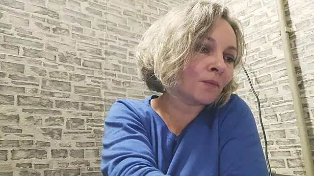 Snapshot of EdithManning chatting on 01/24/25, 06:35 EdithManning online show from 01/24/25, 06:35