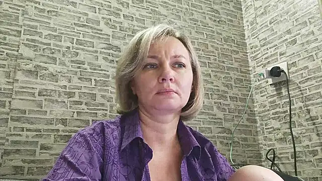 Snapshot of EdithManning chatting on 02/01/25, 10:48 EdithManning online show from 02/01/25, 10:48