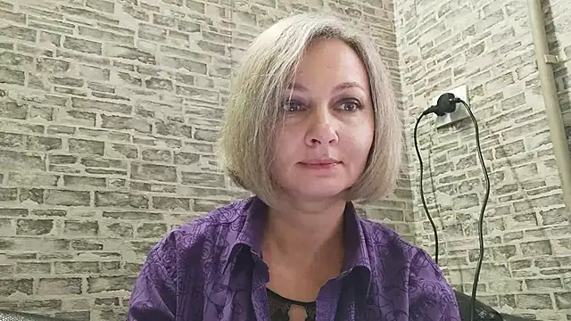 Snapshot of EdithManning chatting on 02/03/25, 06:34 EdithManning online show from 02/03/25, 06:34