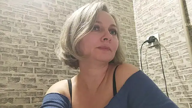 Snapshot of EdithManning chatting on 02/07/25, 02:47 EdithManning online show from 02/07/25, 02:47