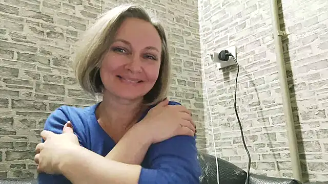 Snapshot of EdithManning chatting on 02/11/25, 03:29 EdithManning online show from 02/11/25, 03:29