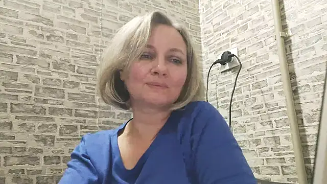 Snapshot of EdithManning chatting on 02/11/25, 06:33 EdithManning online show from 02/11/25, 06:33