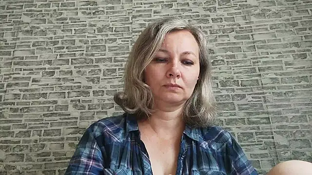 Snapshot of EdithManning chatting on 09/11/25, 05:07 EdithManning online show from 09/11/25, 05:07