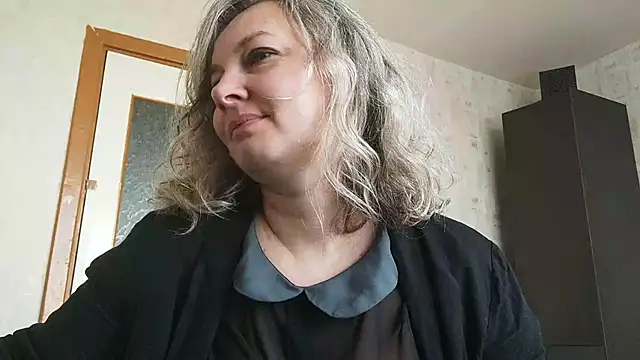 EdithManning online show from 05/05/26, 05:26