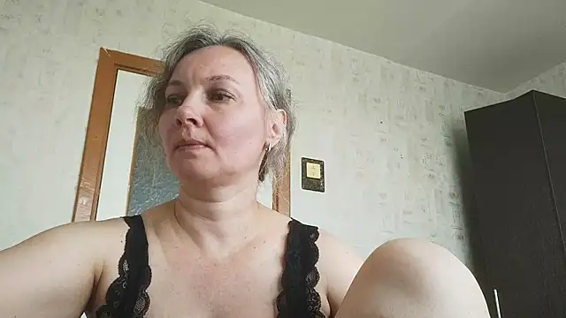 EdithManning online show from 06/25/26, 07:35