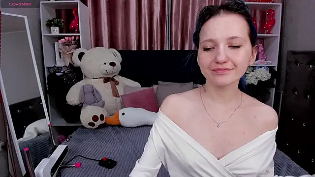 Snapshot of MiaKarlos chatting on 02/23/25, 01:13 MiaKarlos online show from 02/23/25, 01:13