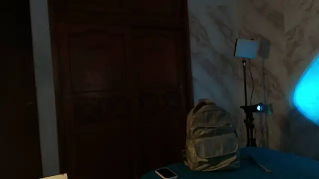 Snapshot of lucia_brown chatting on 02/04/25, 05:34 lucia brown online show from 02/04/25, 05:34