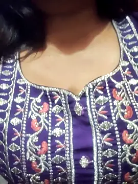 Hot-Anuska online show from 10/20/25, 07:31