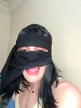 Snapshot of lolimirass24 chatting on 12/19/24, 06:56 lolimirass24 online show from 12/19/24, 06:56