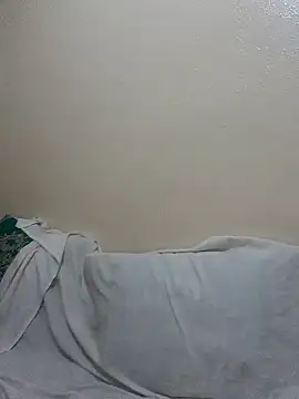 Snapshot of lolimirass24 chatting on 12/21/24, 06:44 lolimirass24 online show from 12/21/24, 06:44