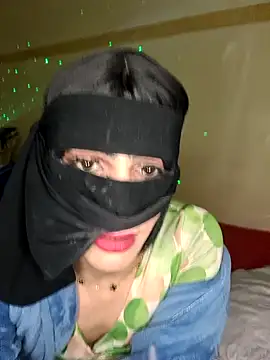 Snapshot of lolimirass24 chatting on 12/23/24, 05:28 lolimirass24 online show from 12/23/24, 05:28