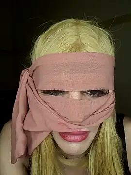 Snapshot of lolimirass24 chatting on 12/27/24, 06:24 lolimirass24 online show from 12/27/24, 06:24