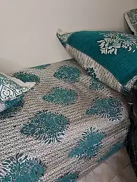 Snapshot of lolimirass24 chatting on 12/29/24, 08:58 lolimirass24 online show from 12/29/24, 08:58