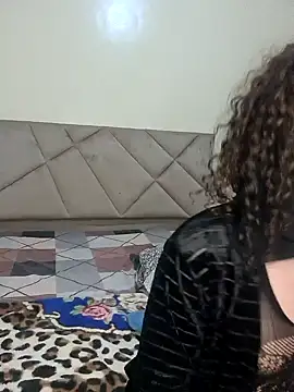 Snapshot of lolimirass24 chatting on 01/15/25, 04:04 lolimirass24 online show from 01/15/25, 04:04