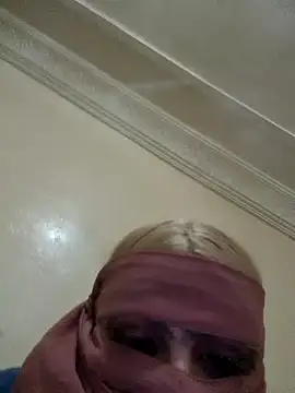 Snapshot of lolimirass24 chatting on 01/21/25, 06:33 lolimirass24 online show from 01/21/25, 06:33