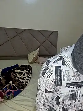 Snapshot of lolimirass24 chatting on 01/22/25, 02:37 lolimirass24 online show from 01/22/25, 02:37