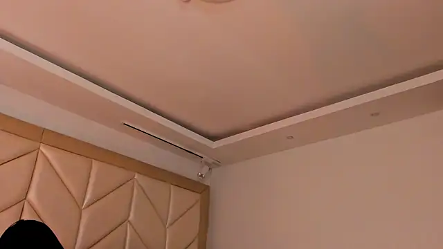 LunaWarner online show from 04/13/26, 10:15