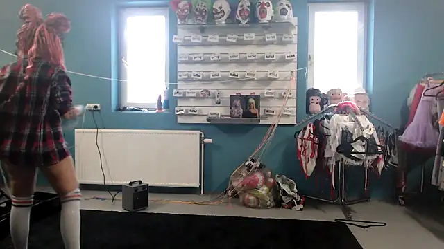 Snapshot of EdgesOfReality chatting on 02/08/26, 12:19 EdgesOfReality online show from 02/08/26, 12:19