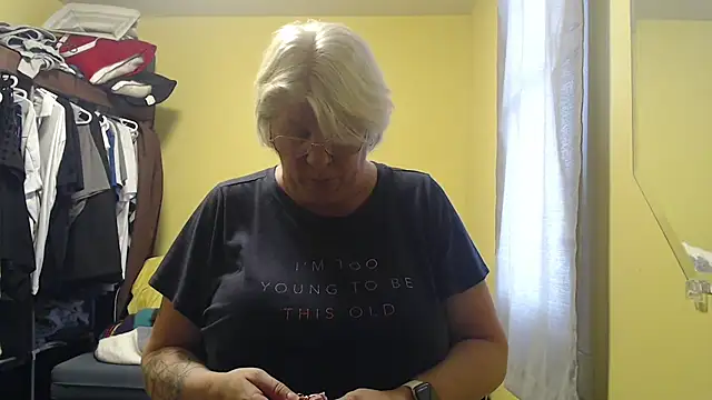 canadiancougar1965 online show from 02/18/26, 04:25