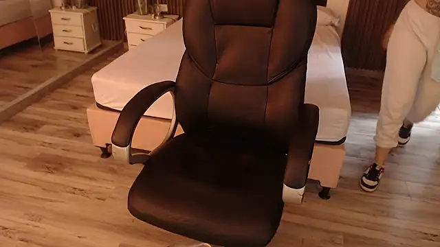 Sam mansson66 online show from 09/12/25, 01:44