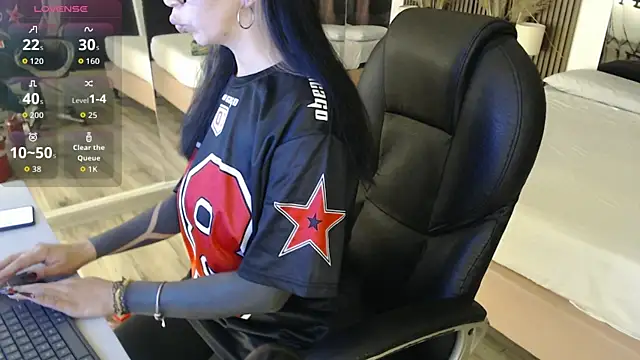 Sam mansson66 online show from 12/18/25, 06:58