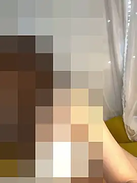 Snapshot of miumiu_0304 chatting on 10/18/25, 06:05 miumiu 0304 online show from 10/18/25, 06:05