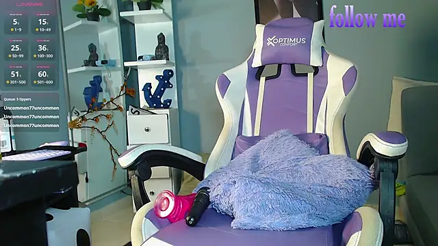 zoey-fox online show from 03/13/25, 01:54