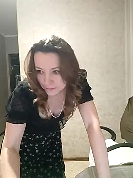 VselenaSun402 online show from 02/13/25, 12:21