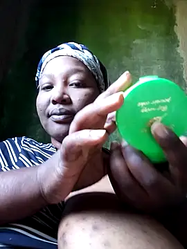 chubbydoll122 online show from 10/01/25, 10:32