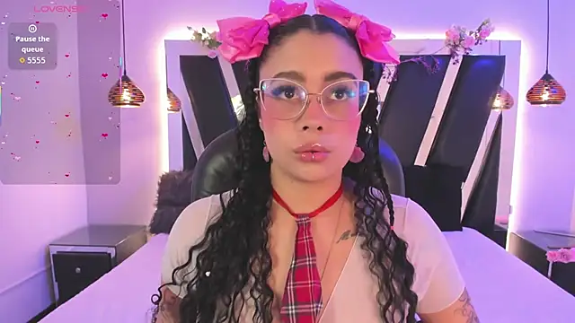 antonelllepiercee online show from 03/06/26, 10:56