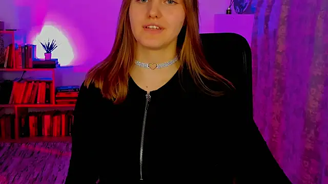 Snapshot of KellyPoter chatting on 12/21/24, 06:23 KellyPoter online show from 12/21/24, 06:23