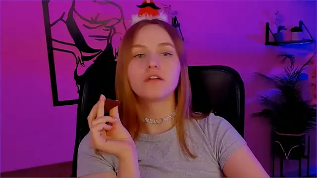 Snapshot of KellyPoter chatting on 12/24/24, 06:17 KellyPoter online show from 12/24/24, 06:17