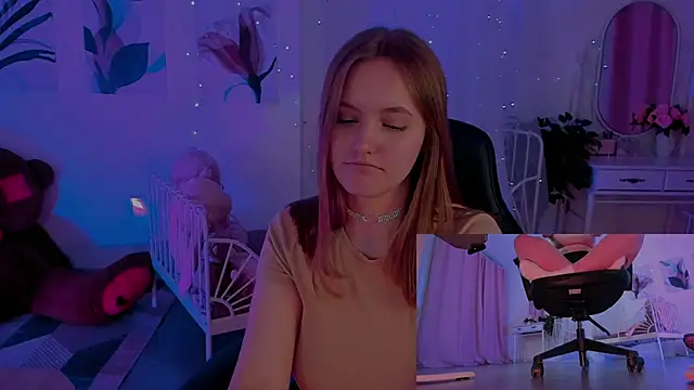 Snapshot of KellyPoter chatting on 12/30/24, 12:09 KellyPoter online show from 12/30/24, 12:09