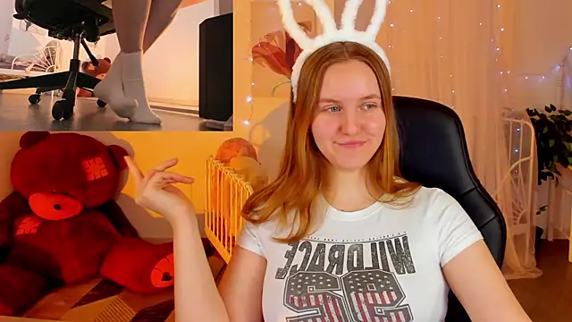 Snapshot of KellyPoter chatting on 01/06/25, 02:36 KellyPoter online show from 01/06/25, 02:36