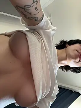 kikidoll online show from 06/25/26, 03:50