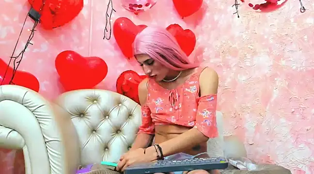 NahomiWhitel online show from 02/05/25, 06:04