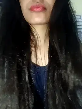 hotmayra12 online show from 02/09/25, 08:54