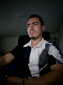 dragon1006 online show from 10/19/25, 03:18