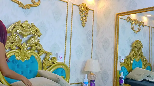 LucyLeah online show from 11/22/25, 12:04