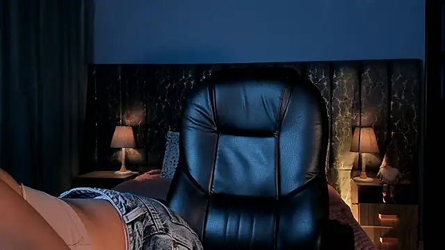 Lea velle online show from 01/12/26, 05:56