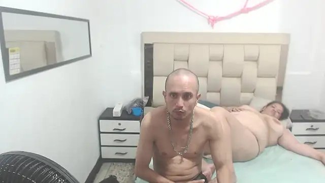 Candy and Jh0n online show from 02/14/25, 08:10