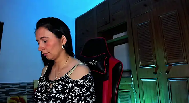 gracekelly12 online show from 12/03/24, 10:29