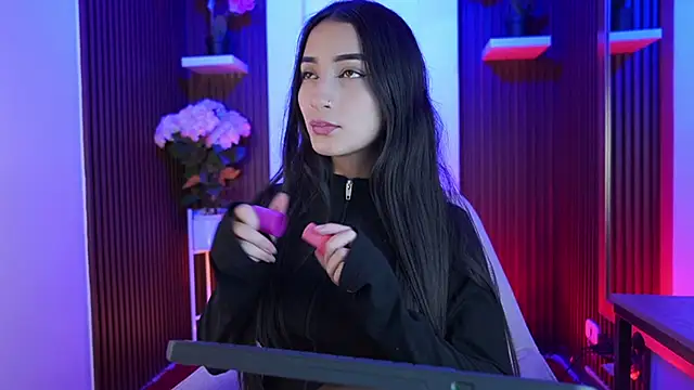 Snapshot of CattleyaScaly chatting on 10/21/25, 07:14 CattleyaScaly online show from 10/21/25, 07:14