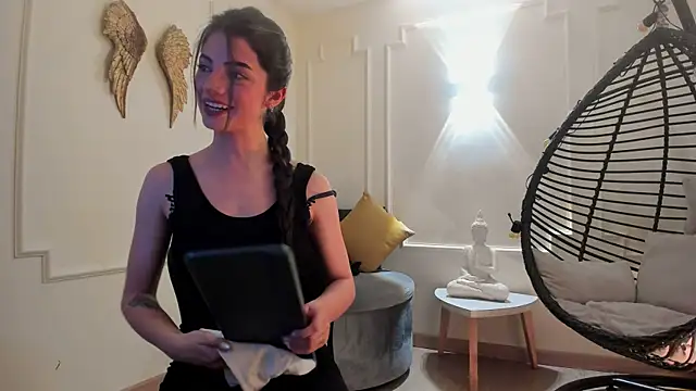 Snapshot of Megga_Bluee chatting on 01/23/25, 08:24 Megga Bluee online show from 01/23/25, 08:24