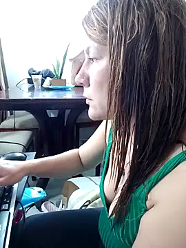 Skylar-Vox- online show from 10/10/25, 09:58