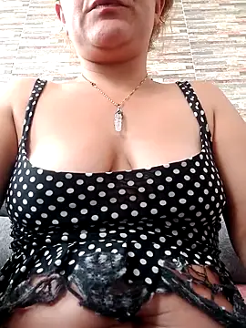 Skylar-Vox- online show from 10/17/25, 04:42