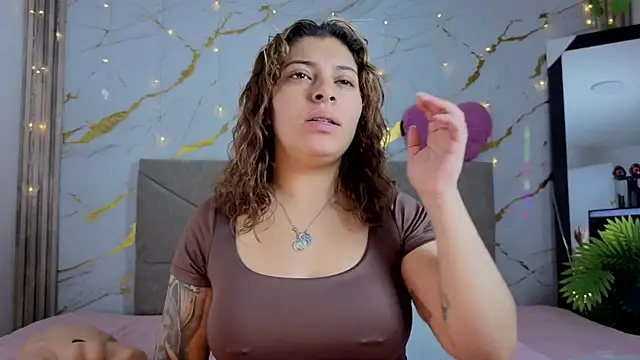 agatha 97  online show from 02/20/26, 03:25