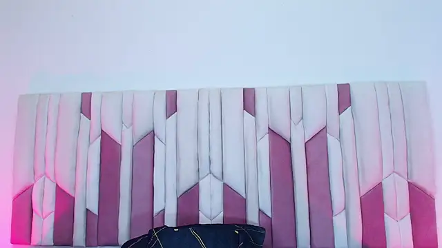 mia stanfort online show from 10/12/25, 07:13