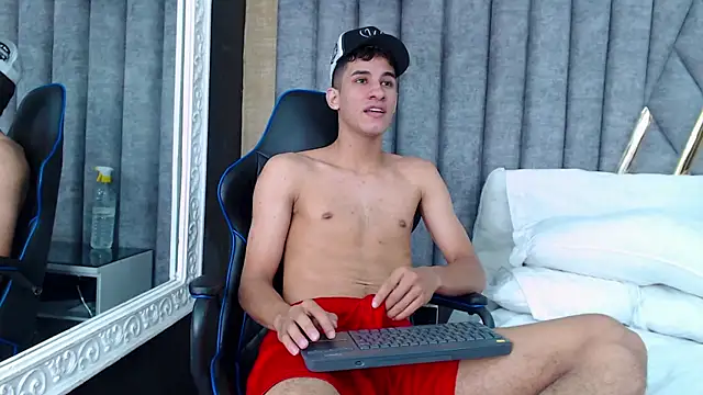 JakeMoxley online show from 02/01/25, 03:39